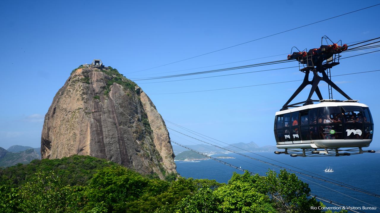 Christ The Redeemer And Sugar Loaf With Lunch (5)