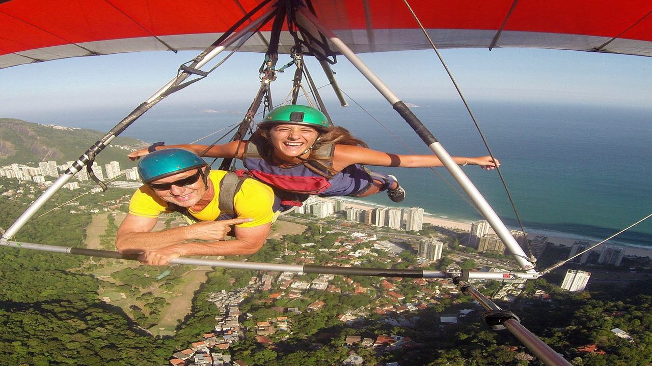 Hang Gliding Over Rio (6)