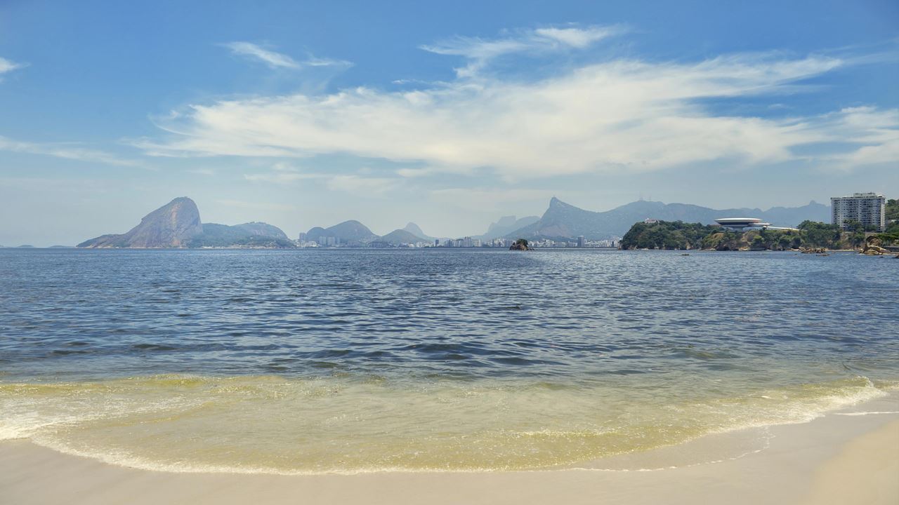 Niteroi City And Oscar Niemeyer Museum